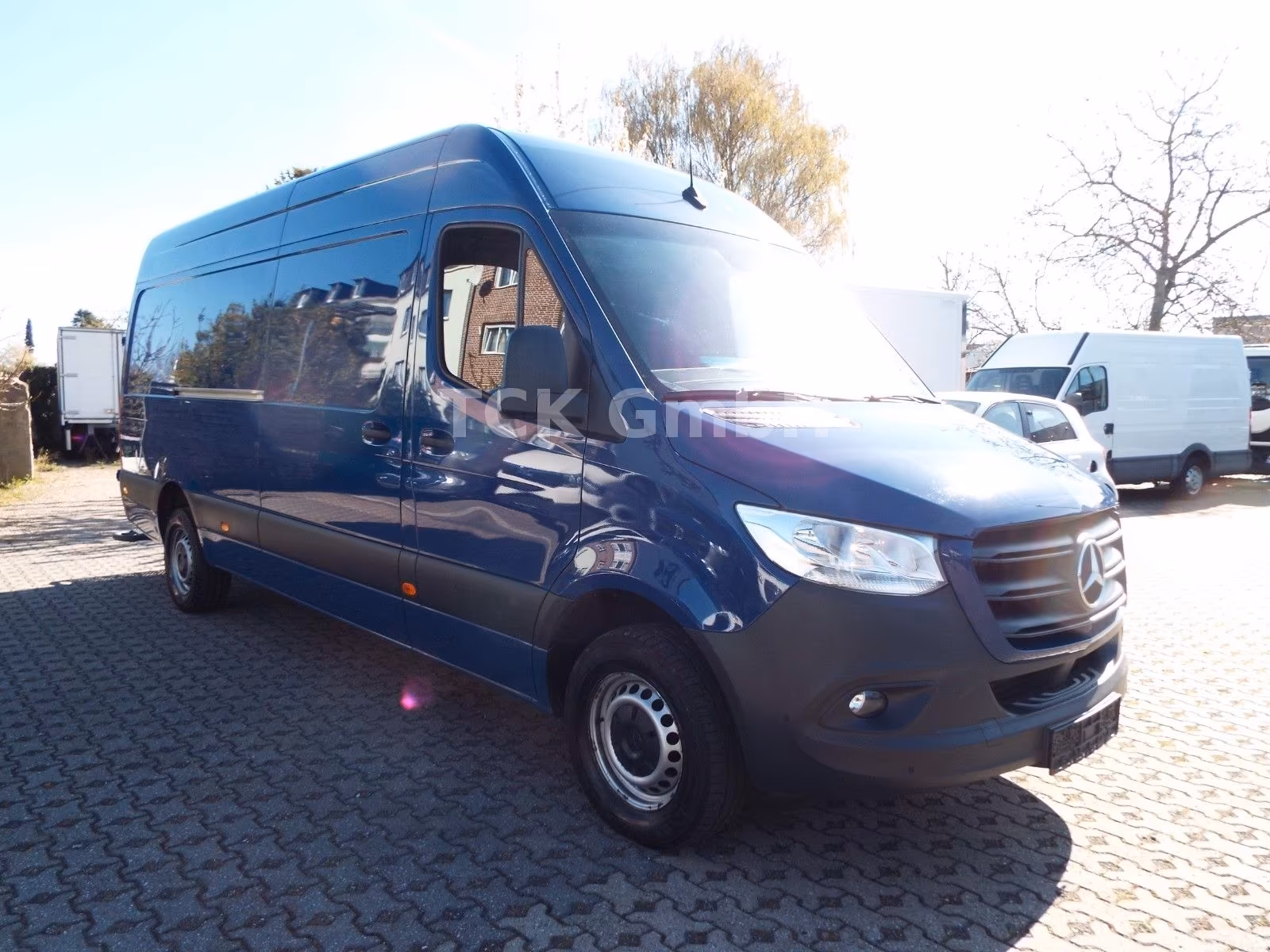 Mercedes-Benz Sprinter 317 CDI MAXI 9-G AUTOMATIK DISTRONIC