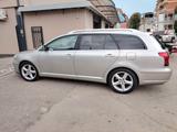 Toyota Avensis 2.2 D-4D 16V Station Wagon - Toyota Avensis aus 2007 mit Diesel-Antrieb