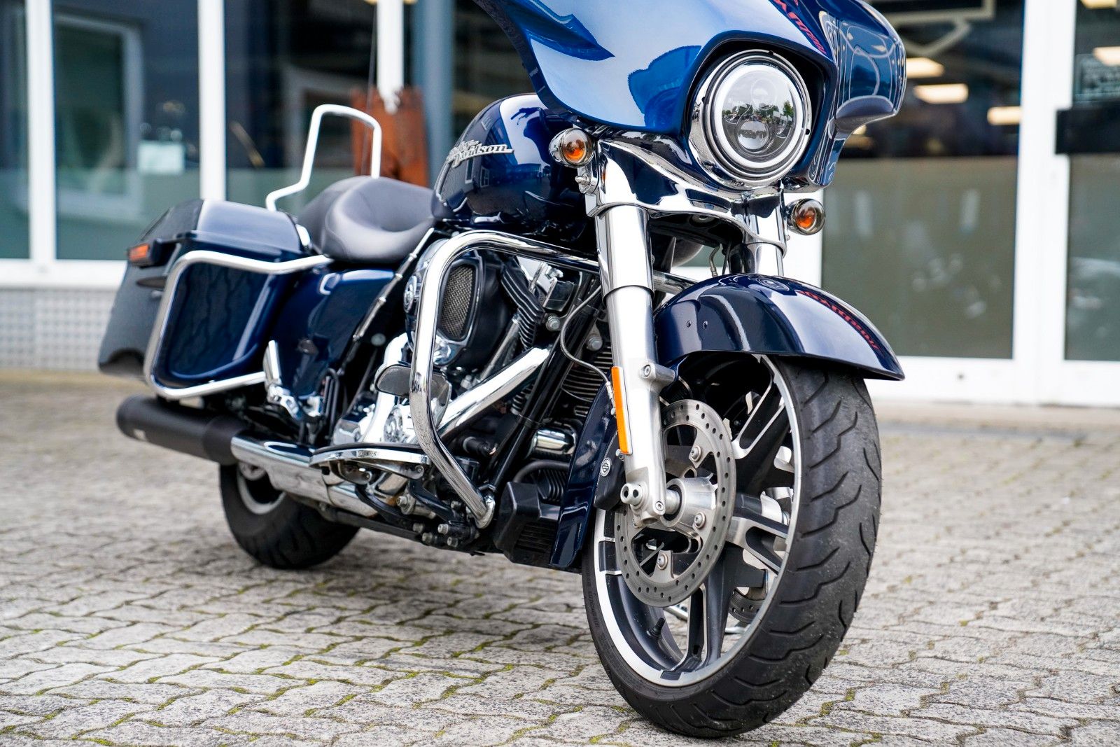 Fahrzeugabbildung Harley-Davidson FLHX Street Glide 103 cui - Jekill -