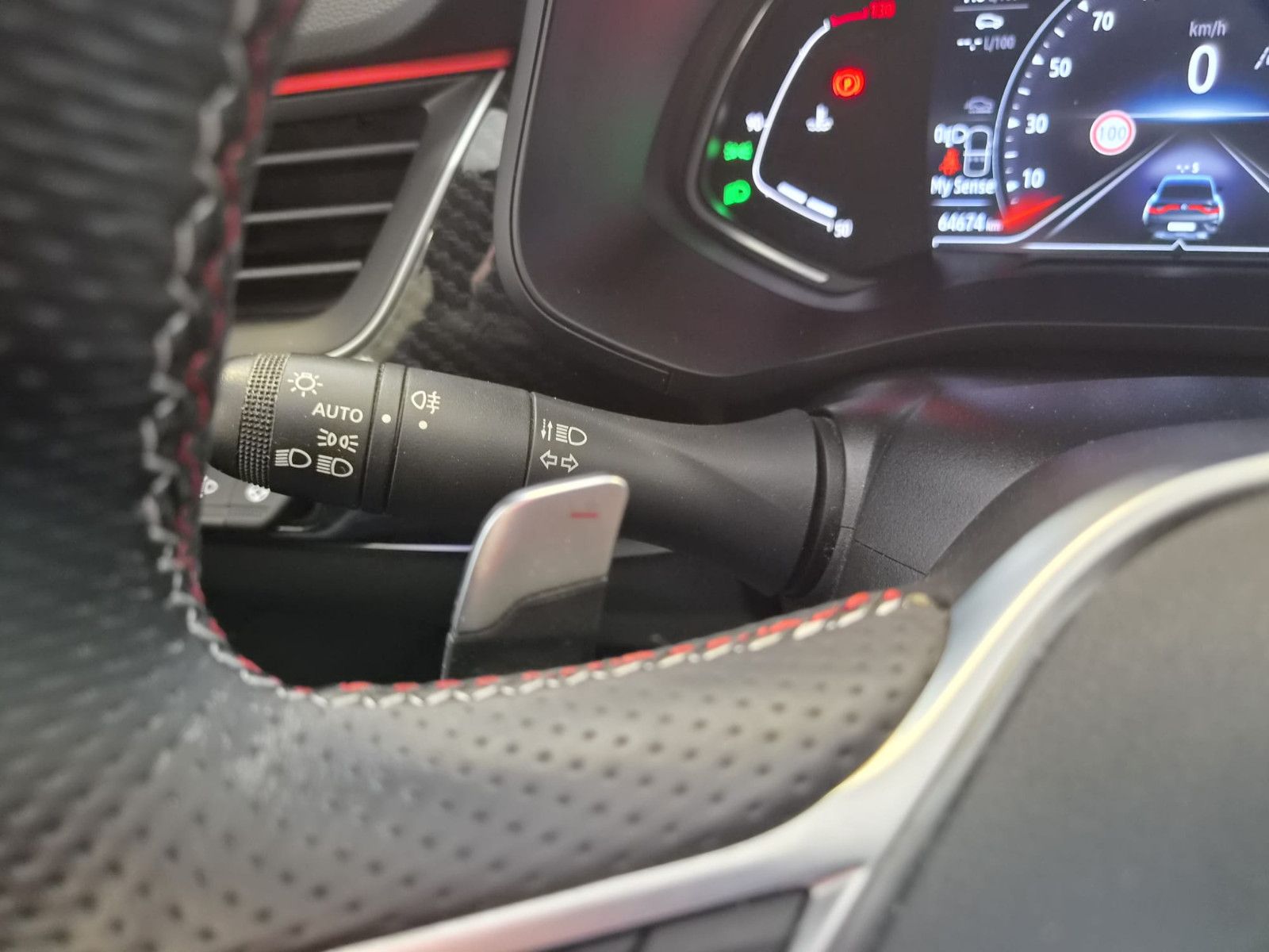 Fahrzeugabbildung Renault Arkana R.S. Line / LED / 1. HAND / SCHECKHEFT