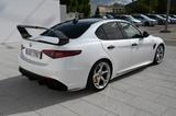 Alfa Romeo Giulia 2.9 V6 Quadrifoglio 375KW 2/17 - scheckheftgepflegte Alfa Romeo Giulia
