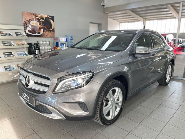 Mercedes-Benz GLA 200 CDI Automatik|Navi|Bi-Xenon|PDC