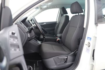 Volkswagen Tiguan - 9