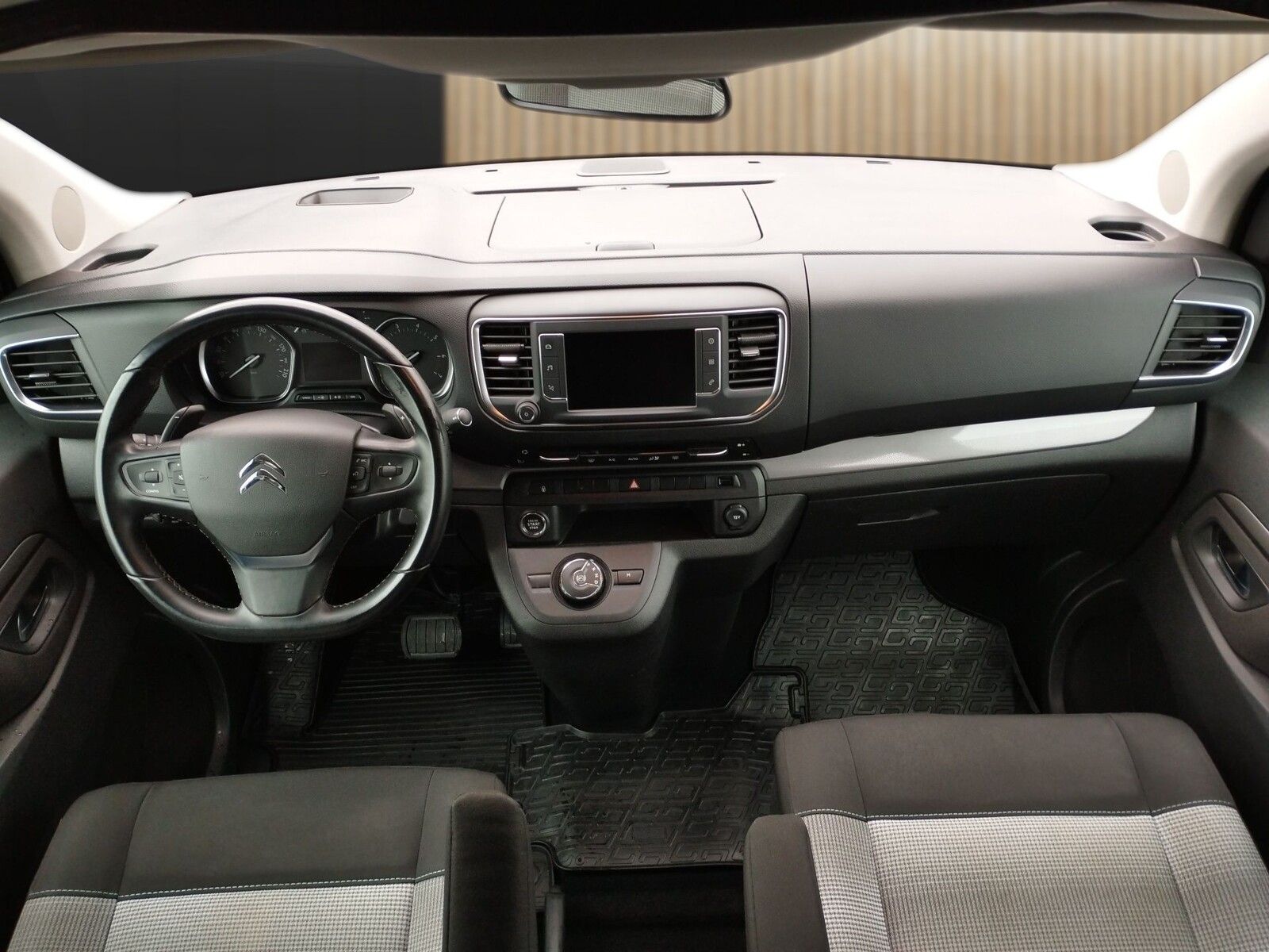 Fahrzeugabbildung Pössl Campster Citroen 180 PS Automatik