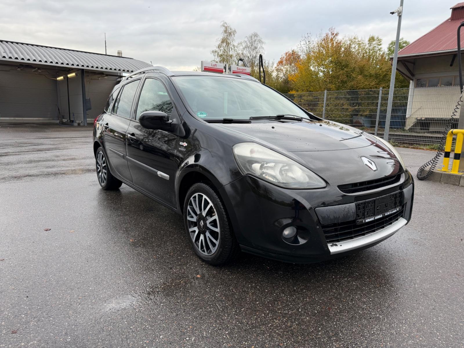 Renault Clio 2013 — rear view