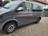Volkswagen T5 Caravelle - VW T5 Gebrauchtwagen in Frankfurt