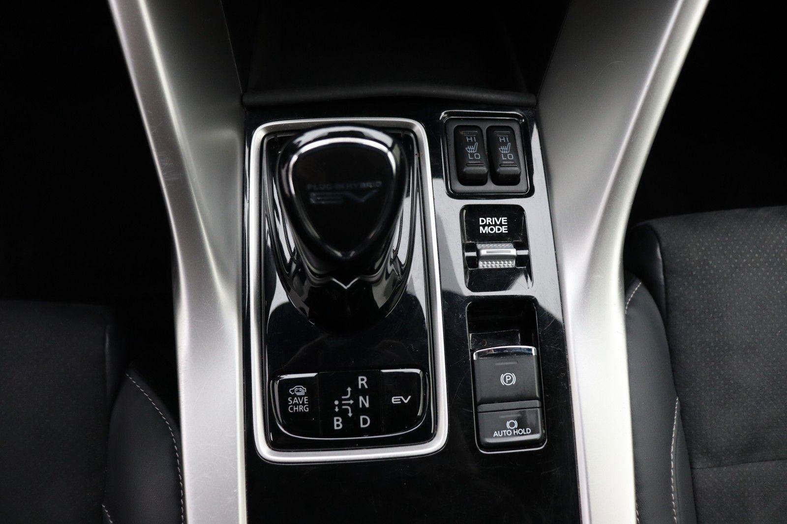 Fahrzeugabbildung Mitsubishi Eclipse Cross 2.4 Intro Edition Hybrid 4WD