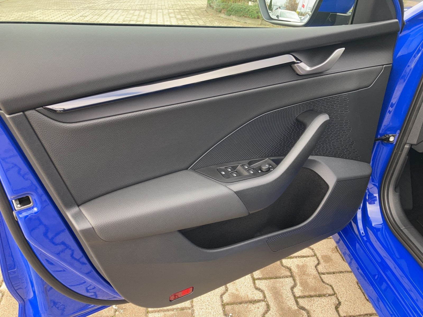 Fahrzeugabbildung SKODA Octavia Combi 2.0 TDI  Essence
