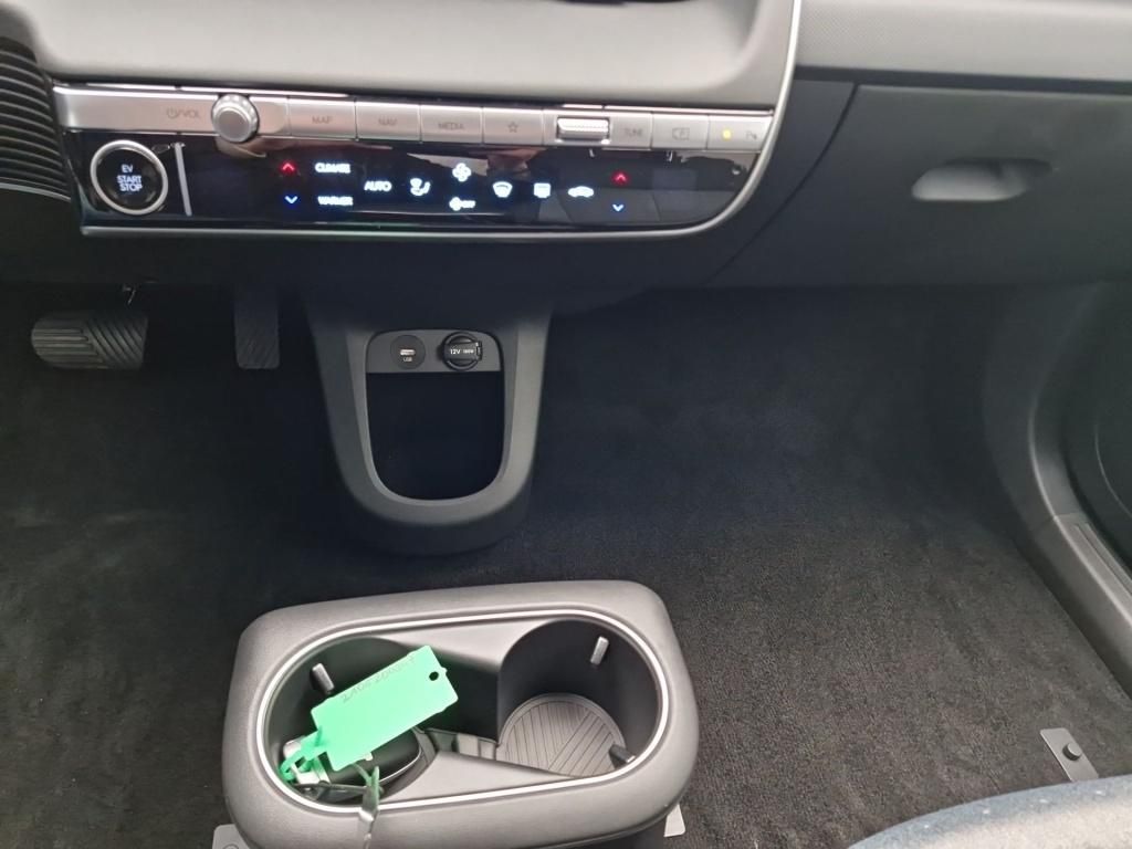 Fahrzeugabbildung Hyundai IONIQ 5 MJ24 mit Heckantrieb 77,4kWh Batt. TECHN