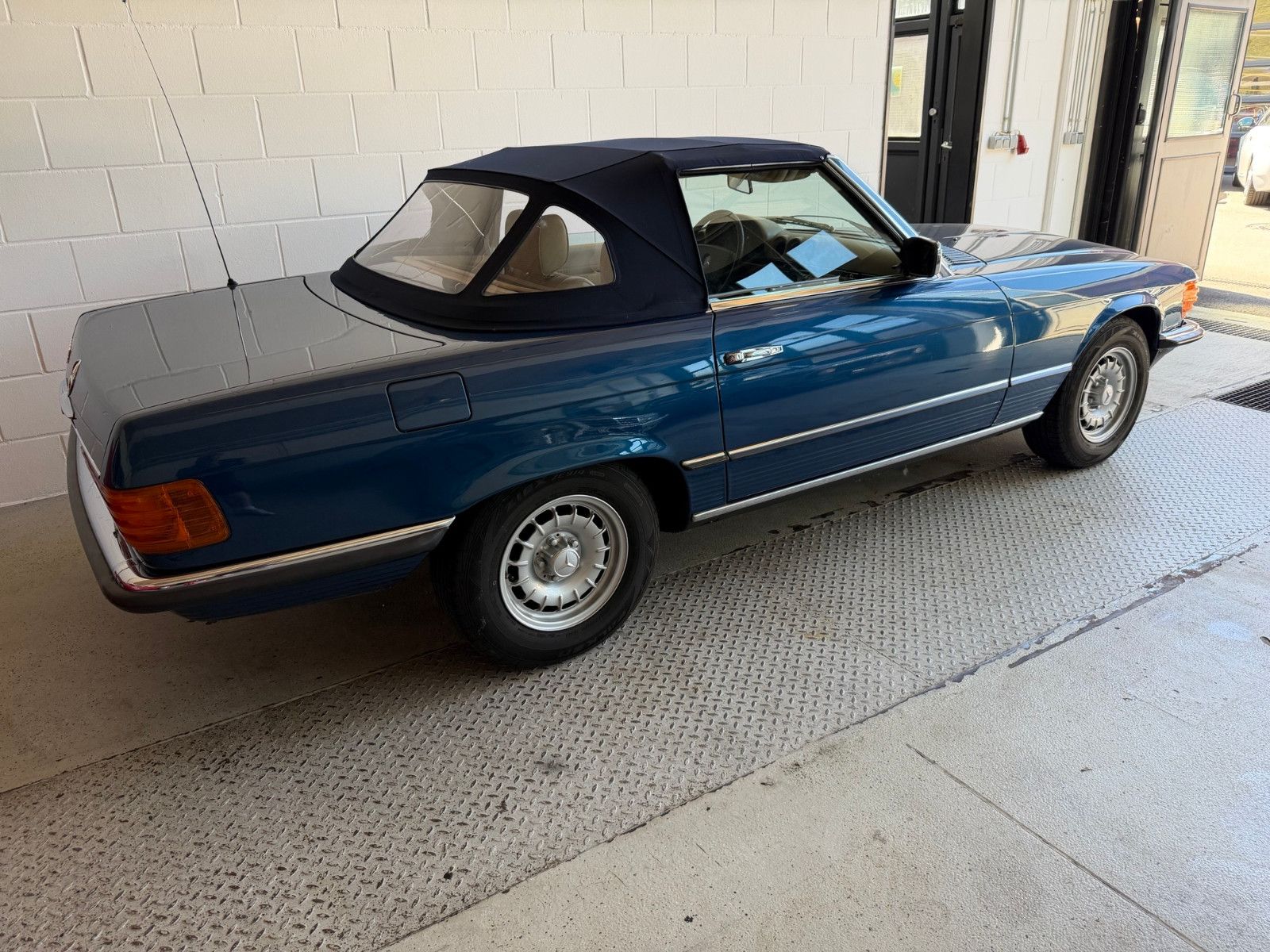 Fahrzeugabbildung Mercedes-Benz SL 280, Deutsches Fahrzeug, kompl. überarbeitet