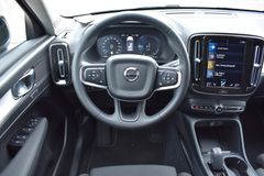 Fahrzeugabbildung Volvo XC40 T5 RC R-Design *RFK*BLIS*ACC*AHK