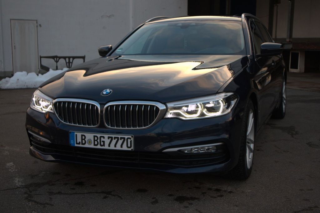 Image of BMW 540