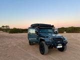 Jeep Wrangler 2.8l CRD Unlimited Sahara Automatik... - blaue Jeep Wrangler