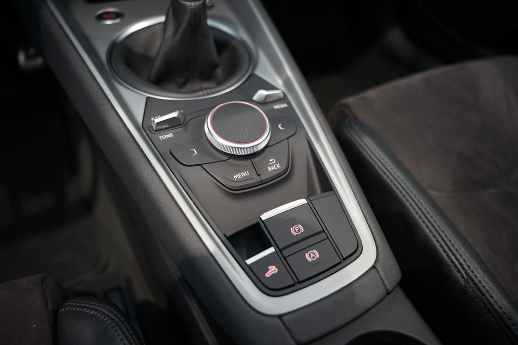AUDI TT Roadster 1.8 TFSI | MMI | Xenon | Alcantara AUDI TT Roadster 1.8 TFSI | MMI | Xenon | Alcantara