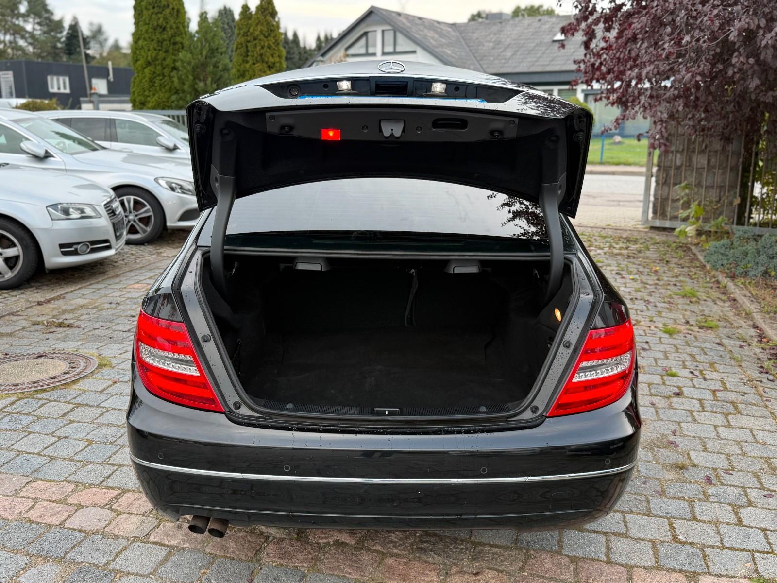 Mercedes-Benz C 180 C Limousine 1,8 CGI BlueEfficiency