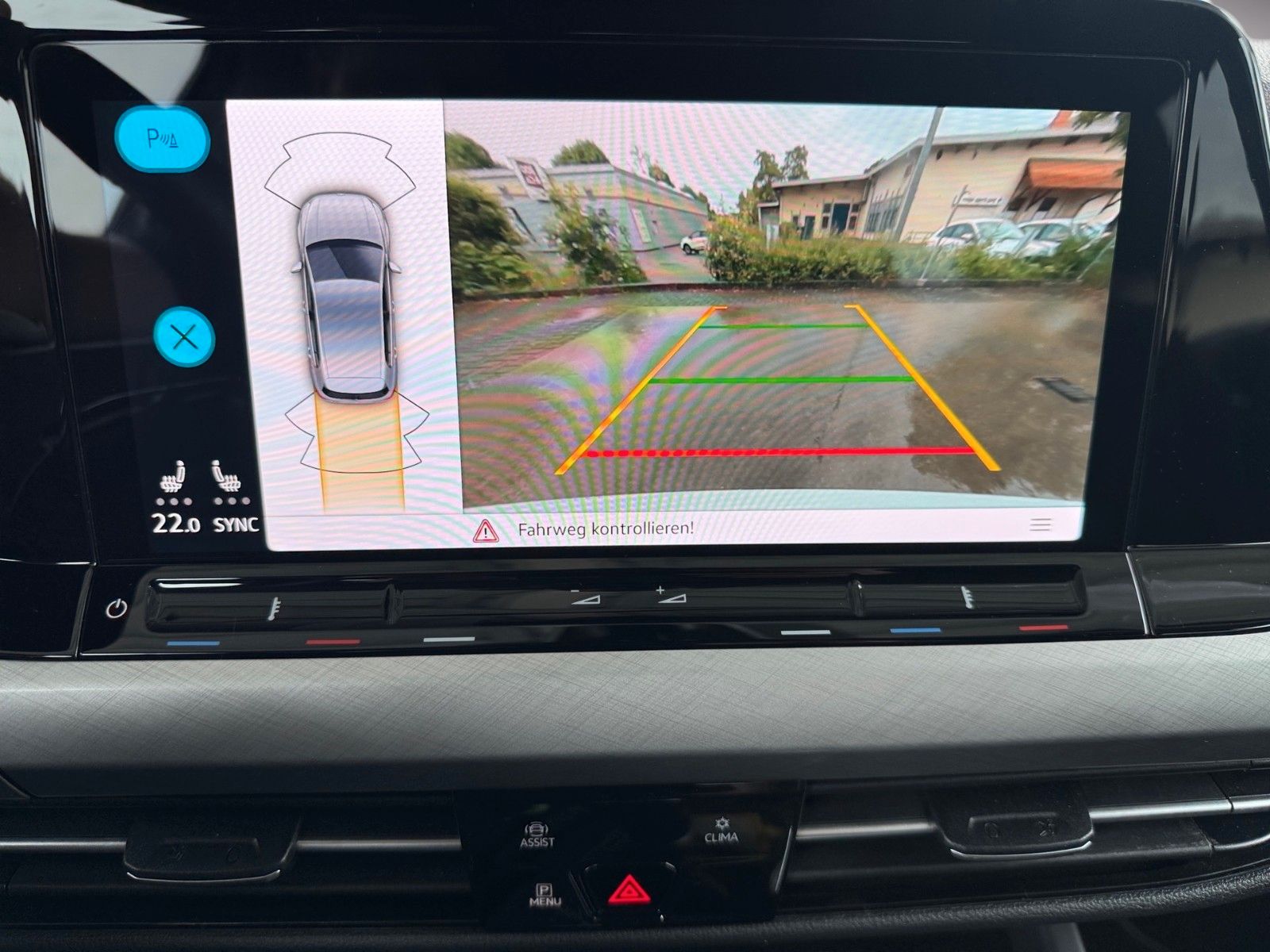 Fahrzeugabbildung Volkswagen Golf VIII Lim. Life 1.5 TSI