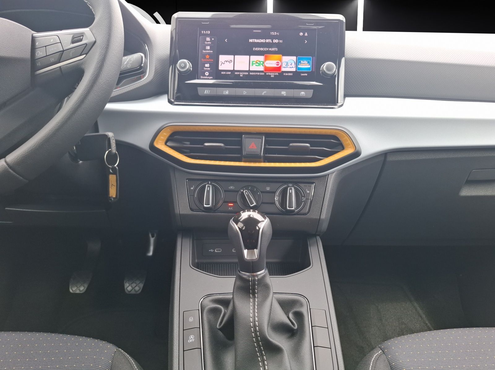 Fahrzeugabbildung SEAT Ibiza TSI Style LED AppConnect GRA VC PDC SHZ Kl