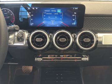 Mercedes GLB 180 - 10
