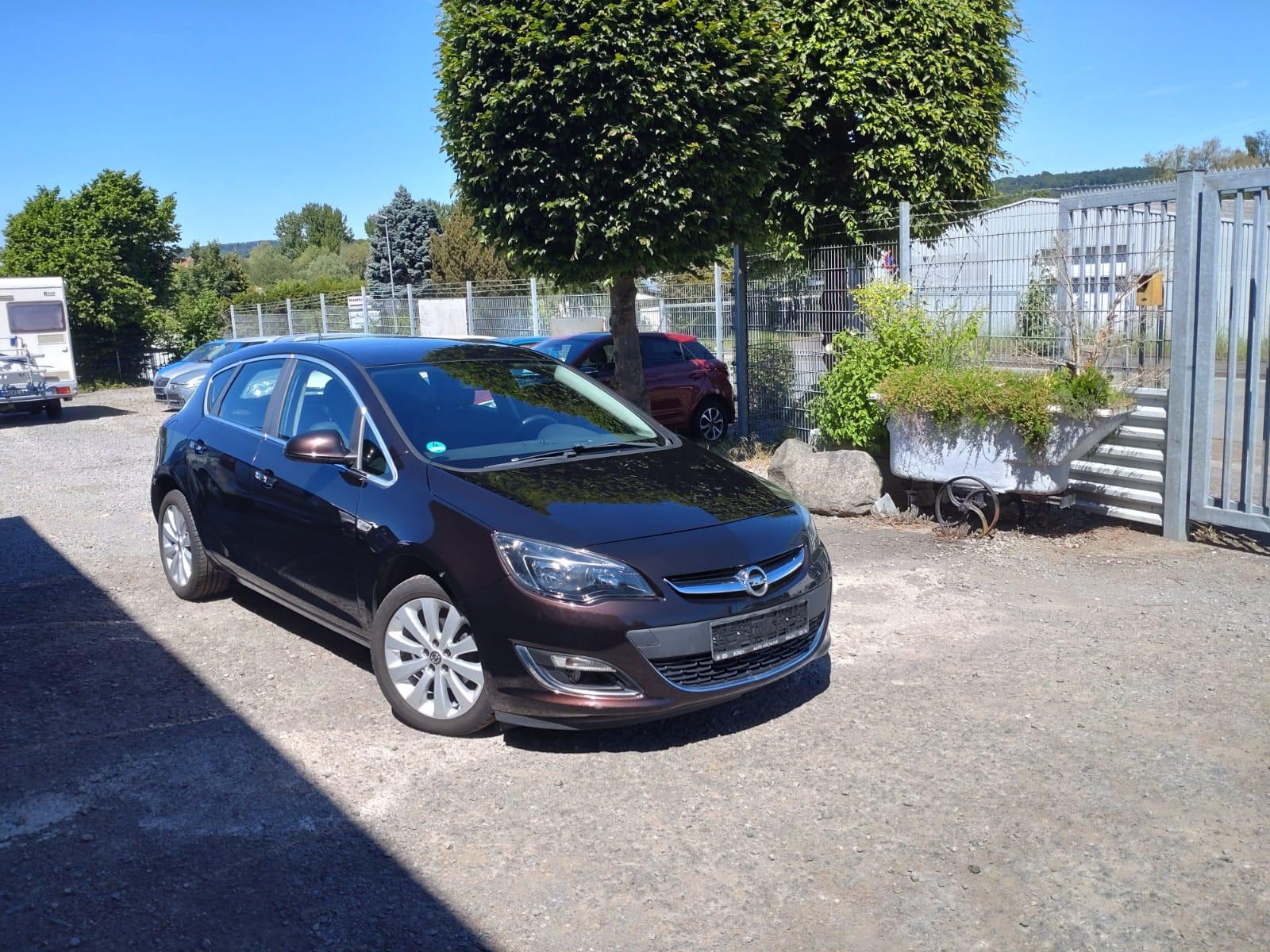 Opel Astra J Lim. 5-trg. Innovation