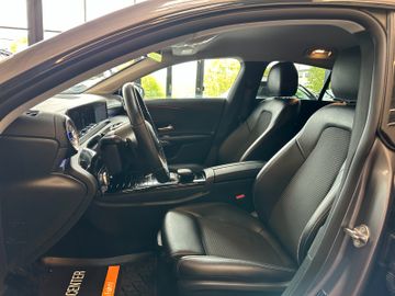 Mercedes-Benz CLA 220 d 4Matic *Multibeam*AHK*LED*Navi*