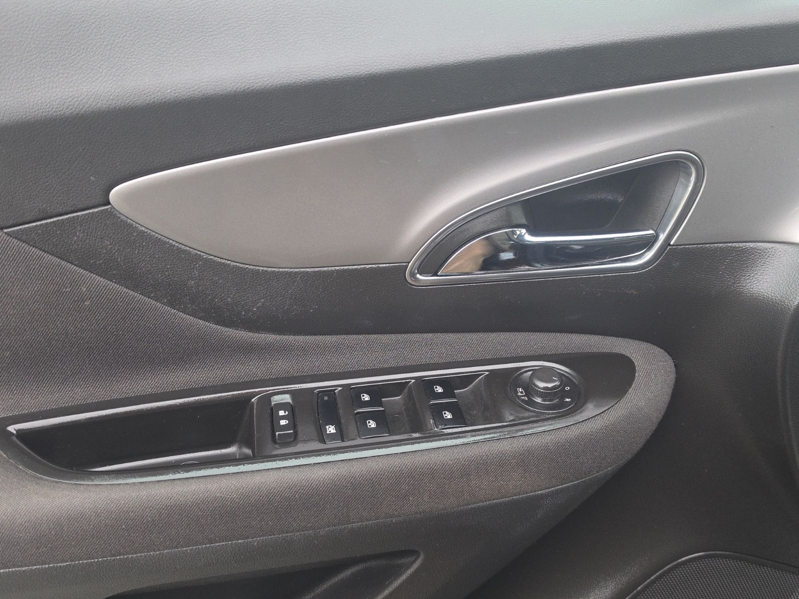 Fahrzeugabbildung Opel Mokka Edition ecoFlex 4x4
