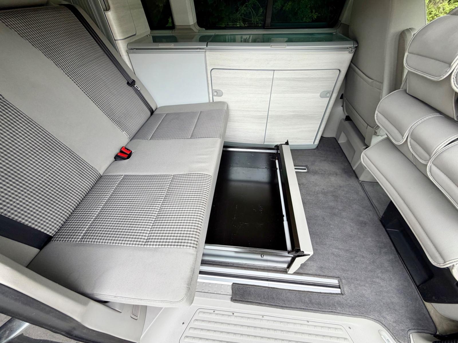 Volkswagen T6 California Coast +1.HAND+ACC+LED+MARKIESE+