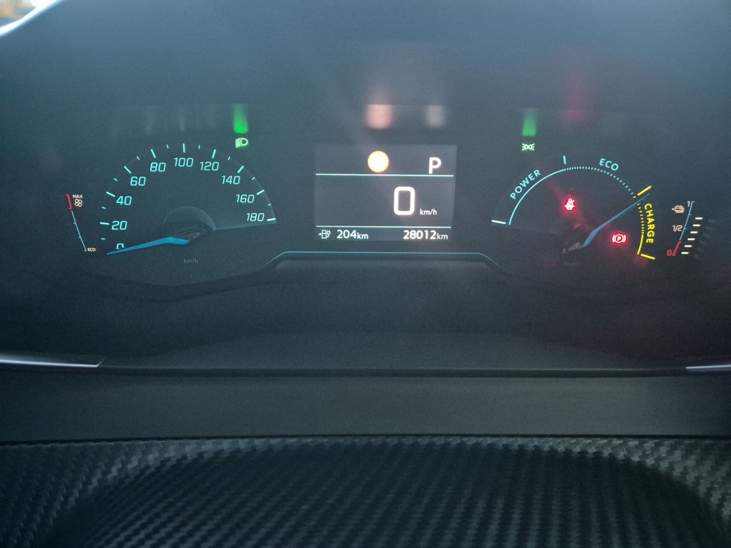 Fahrzeugabbildung Peugeot 2008 e- Active Klimaautom Fahrerprofil DAB SHZ S