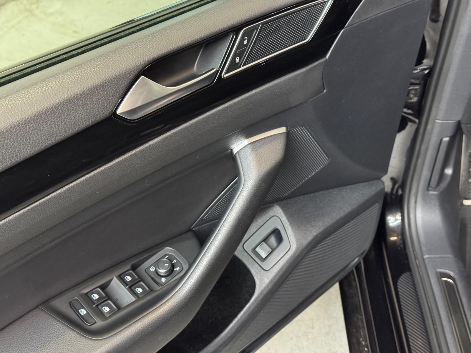 Volkswagen Arteon 2.0 TSI DSG/ACC/Massage/Spurhalte/LED