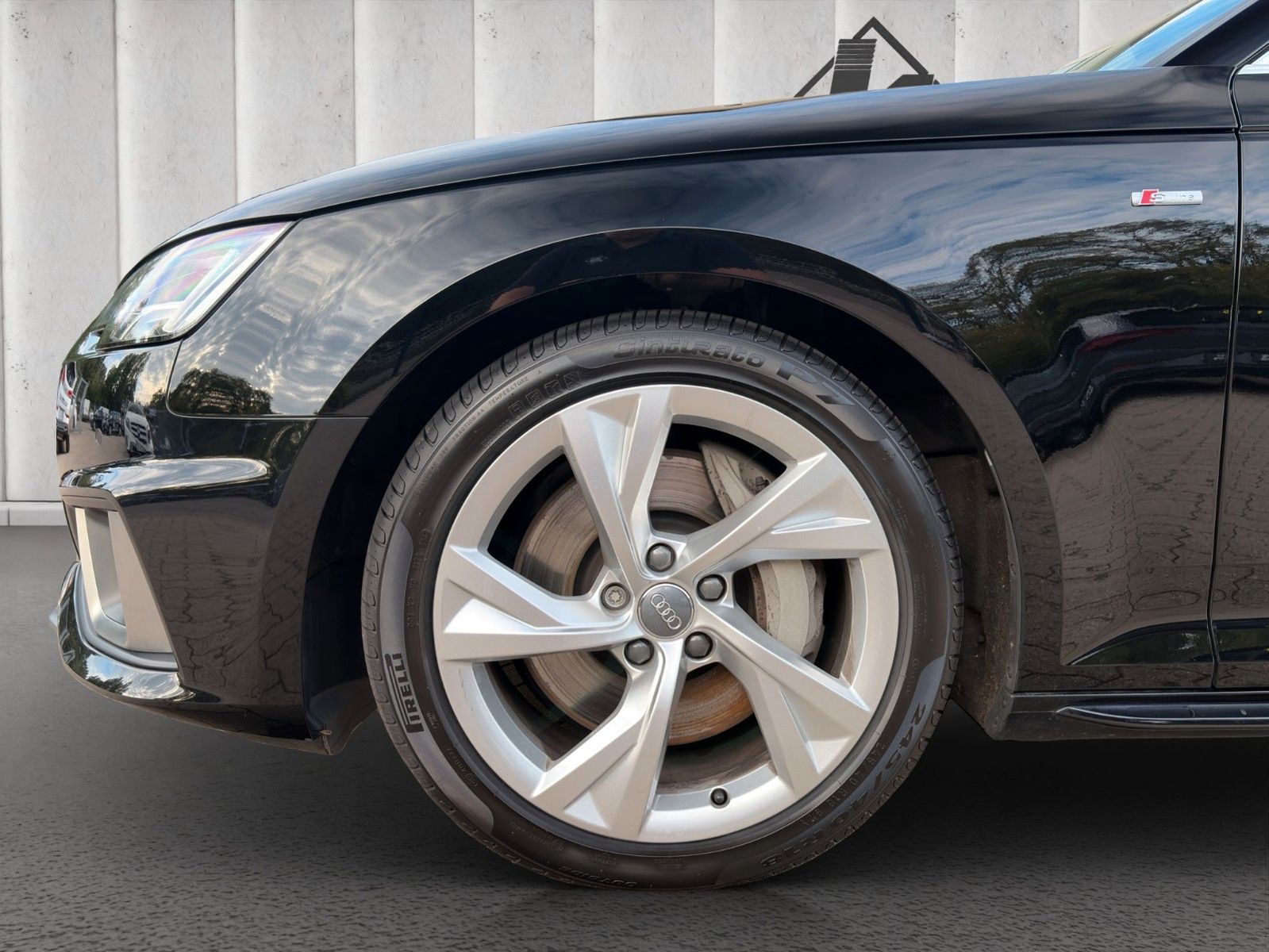 Fahrzeugabbildung Audi A4 Avant DSG quattro S Line*Pano*AHK*LED*SHZ*