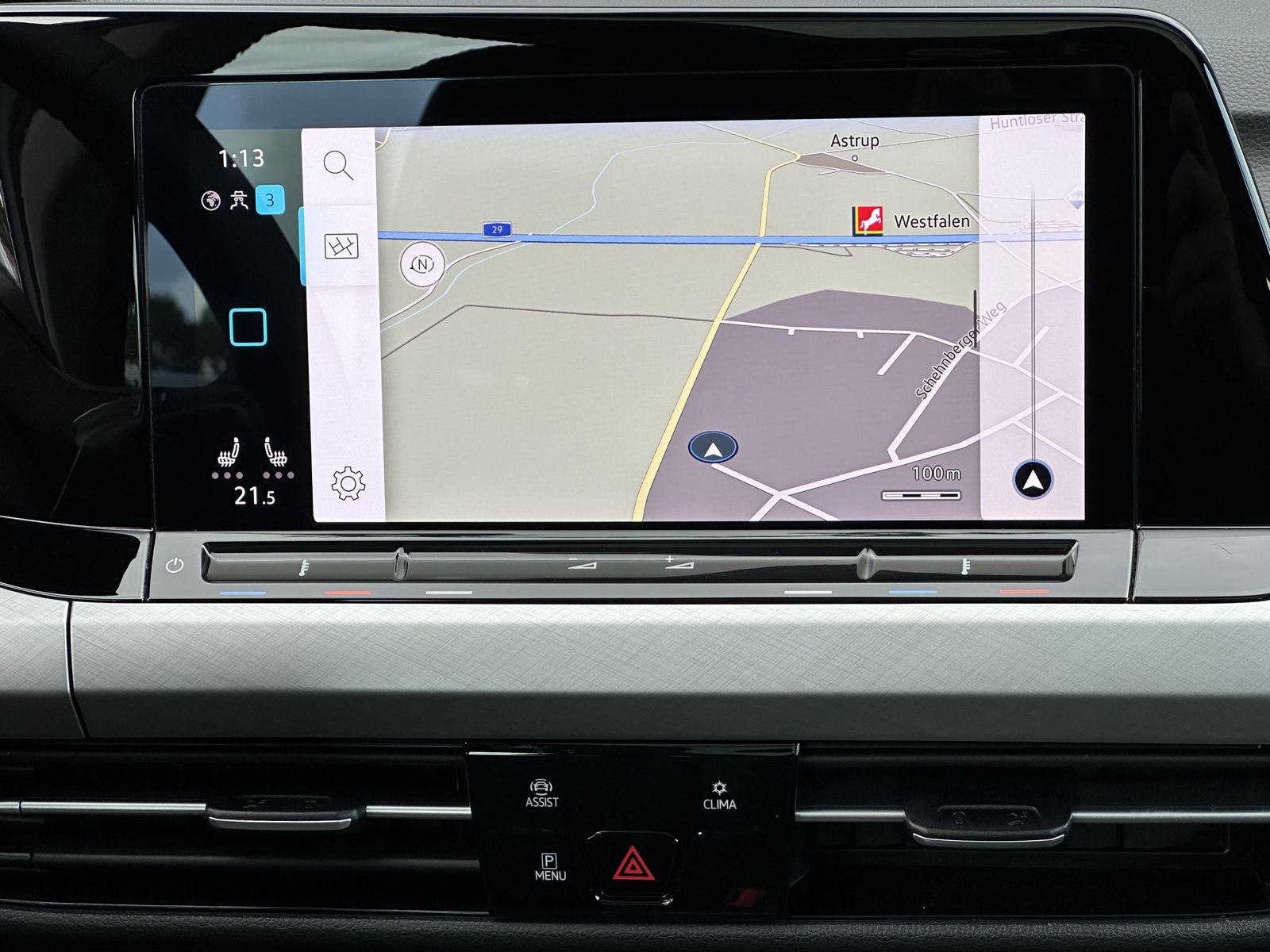 Fahrzeugabbildung Volkswagen Golf Variant 2.0 TDI DSG Life NAV+LED+AHK+PANORA