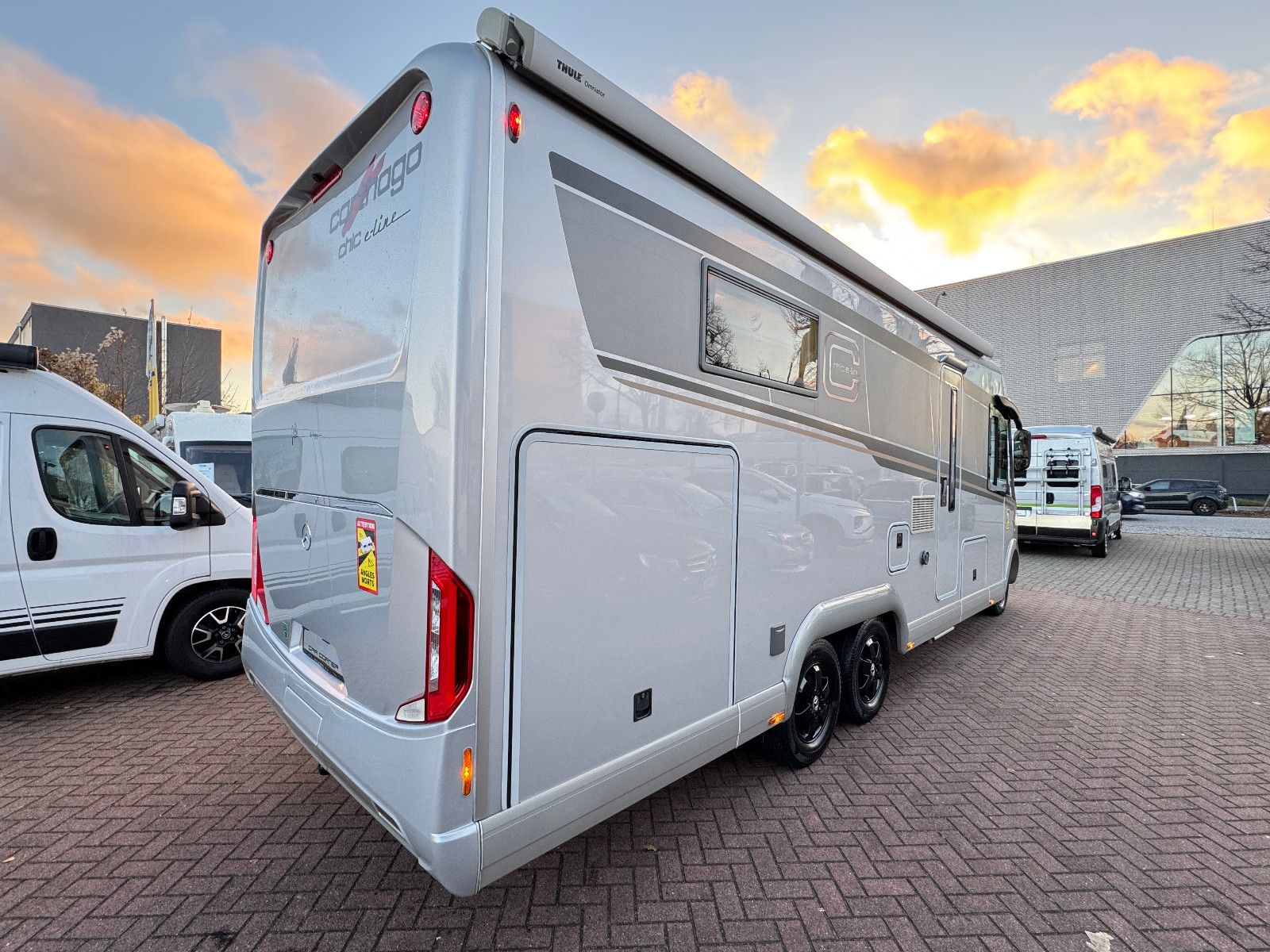 Fahrzeugabbildung Carthago Chic e-line I 51 QB MERCEDES 418 CDI 9GT 1.HAND