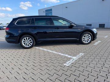 Volkswagen Passat Variant - 10