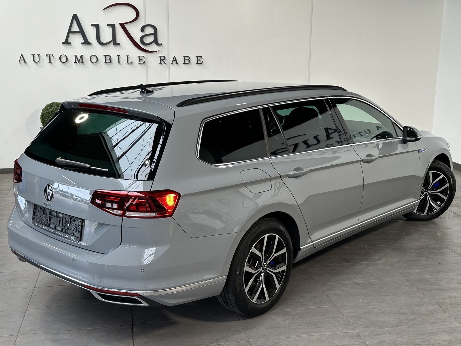 Fahrzeugabbildung Volkswagen Passat Variant 1.4 TSI DSG GTE NAV+LED+AHK+VCOCK