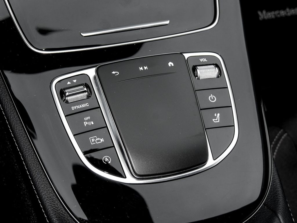 Mercedes-Benz E 220 d T |Avantgarde|DISTR|LED|NAVI|BURM|KAM|LM