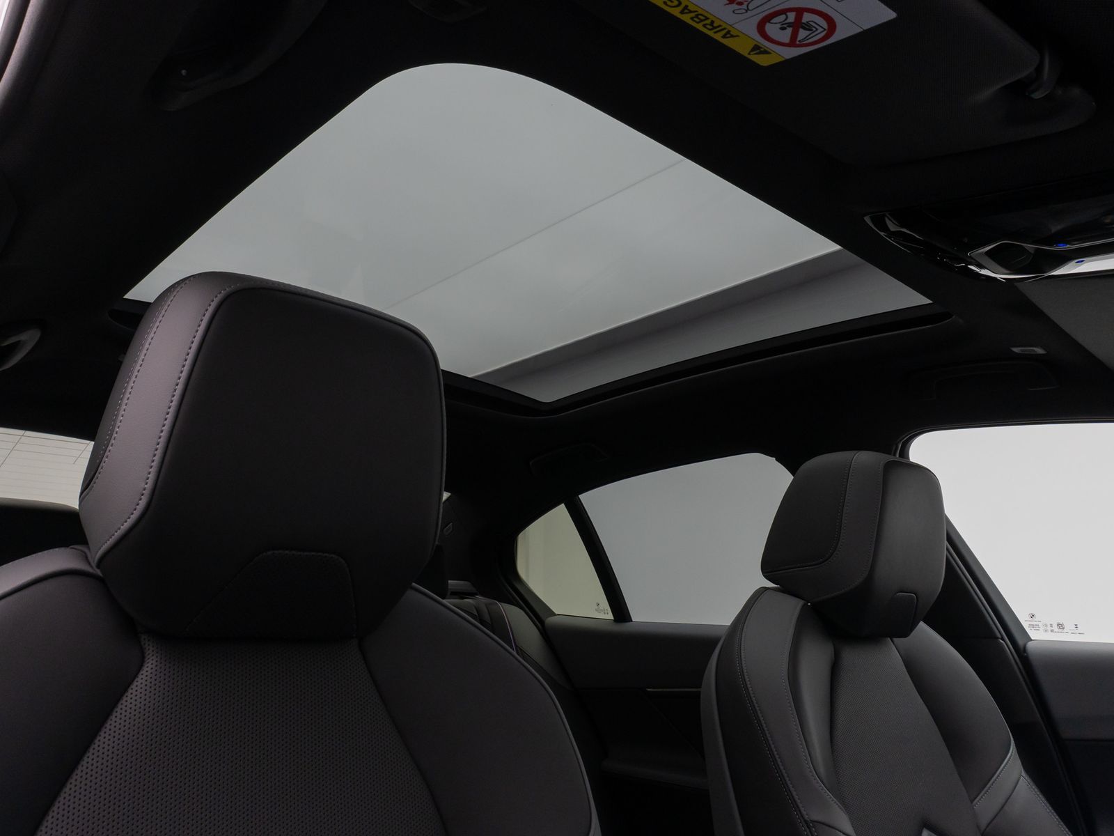 Fahrzeugabbildung BMW i5 eD40 M Sport Pro Panorama 360°HUD DAB H/K ACC