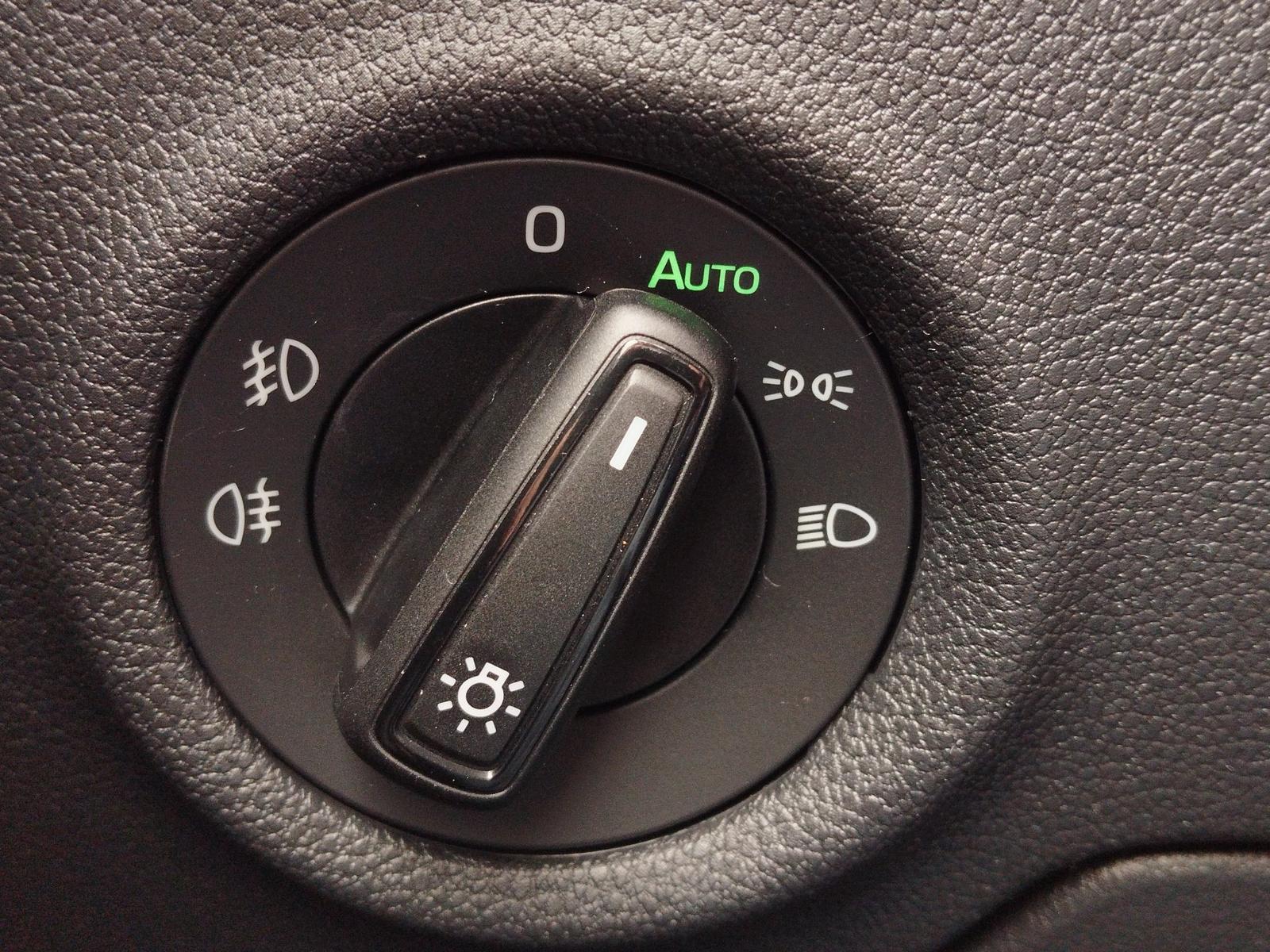 Skoda Fabia 1.0 TSI Balance DSG AUT*Fernlichtass.*Kam., миниатюра 28