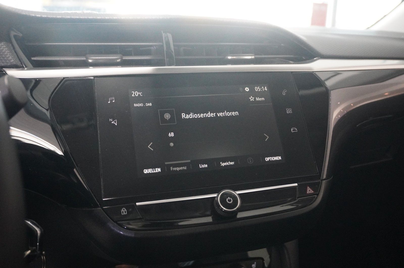 Fahrzeugabbildung Opel Corsa F 1.2 ELEGANCE NAVI/LED/SPORT/SH//VIRT/DAB