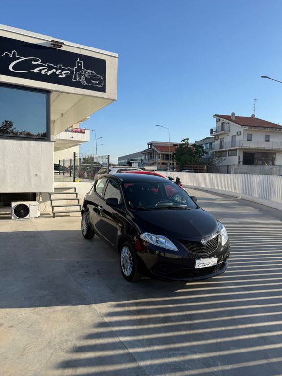 Image of Lancia Ypsilon