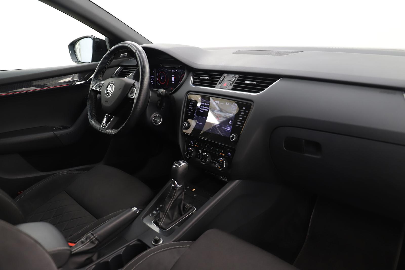Skoda Octavia RS 2.0TSI 245PS DSG Pano Virtual STH