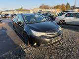 Toyota Avensis 1,8-l-Valvem. Executive Touring Sports - Toyota Avensis: Sport