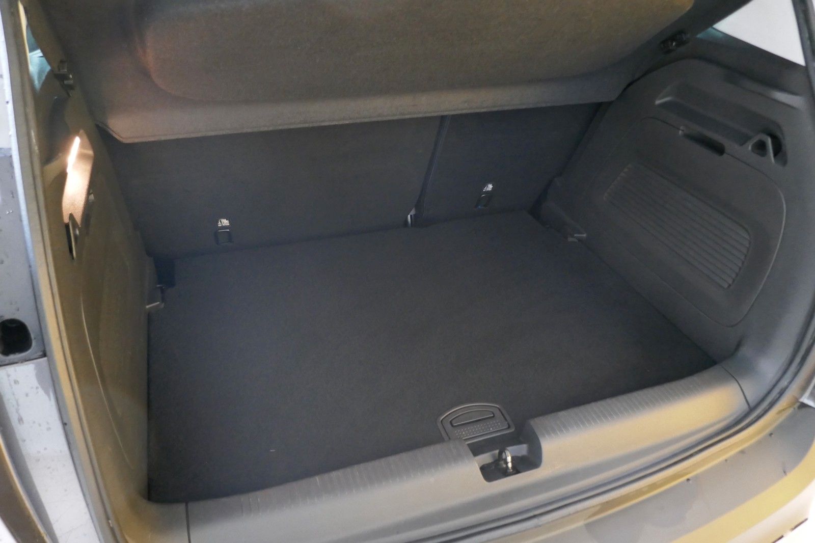 Fahrzeugabbildung Opel Crossland (X) "Innovation" / Automatik