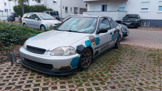 Honda Civic Coupe EJ6 8 Fach bereift (Alu)...