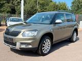 Skoda Yeti 2.0 TDi Outdoor 4x4+Navi+Automatik+Xenon - Skoda Yeti: Grün