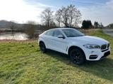 BMW X6 xDrive50i - - BMW X6: 50i