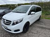 Mercedes-Benz V 220 d  4 Matic Behindertenumbau AMF Bruns - Mercedes-Benz V 220 aus 2018