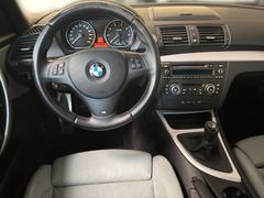 Fahrzeugabbildung BMW 118i Cabrio M Sportpaket