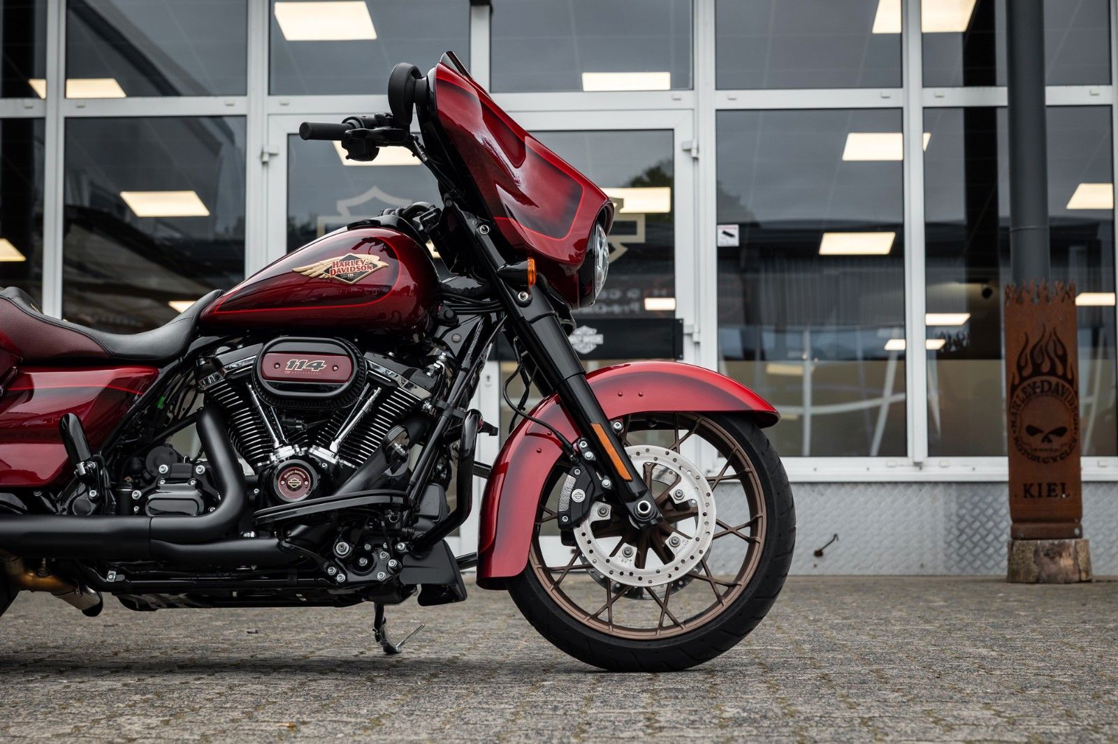 Fahrzeugabbildung Harley-Davidson FLHXS Street Glide 114 cui - 120th ANNIVERSARY