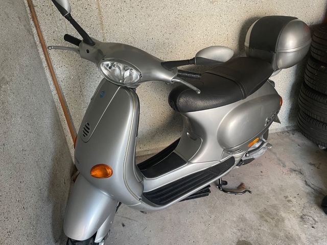 Vespa ET4, 125er