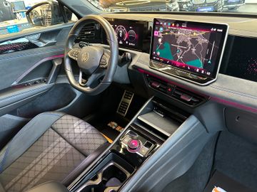 Volkswagen Tiguan *R-LINE*MASSAGE*LKHZ*ACC*CARPLAY*LED