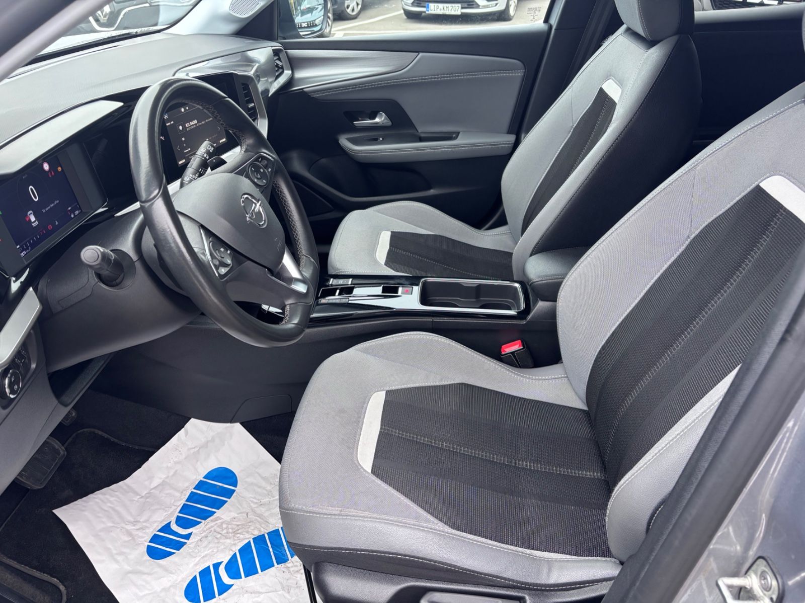 Fahrzeugabbildung Opel Mokka Elegance